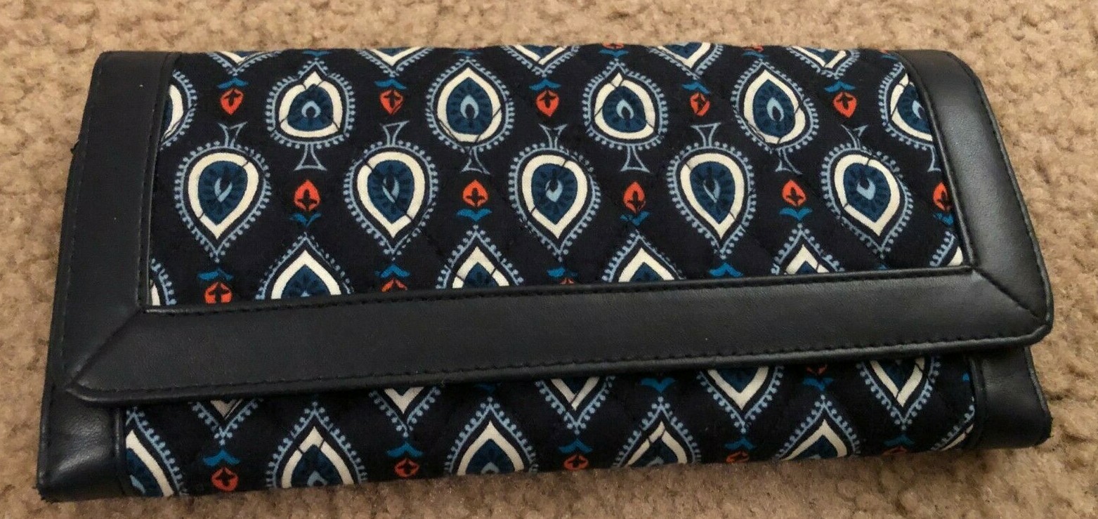 vera bradley trifold wallet