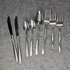 Ekco Eterna Inverness Silverplate Flatware Mixed 8 Piece Lot