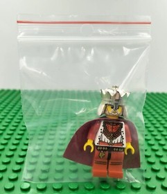 LEGO Kingdoms Lion King (cas486) Minifigure with Crown from Set 10223 Joust 7188