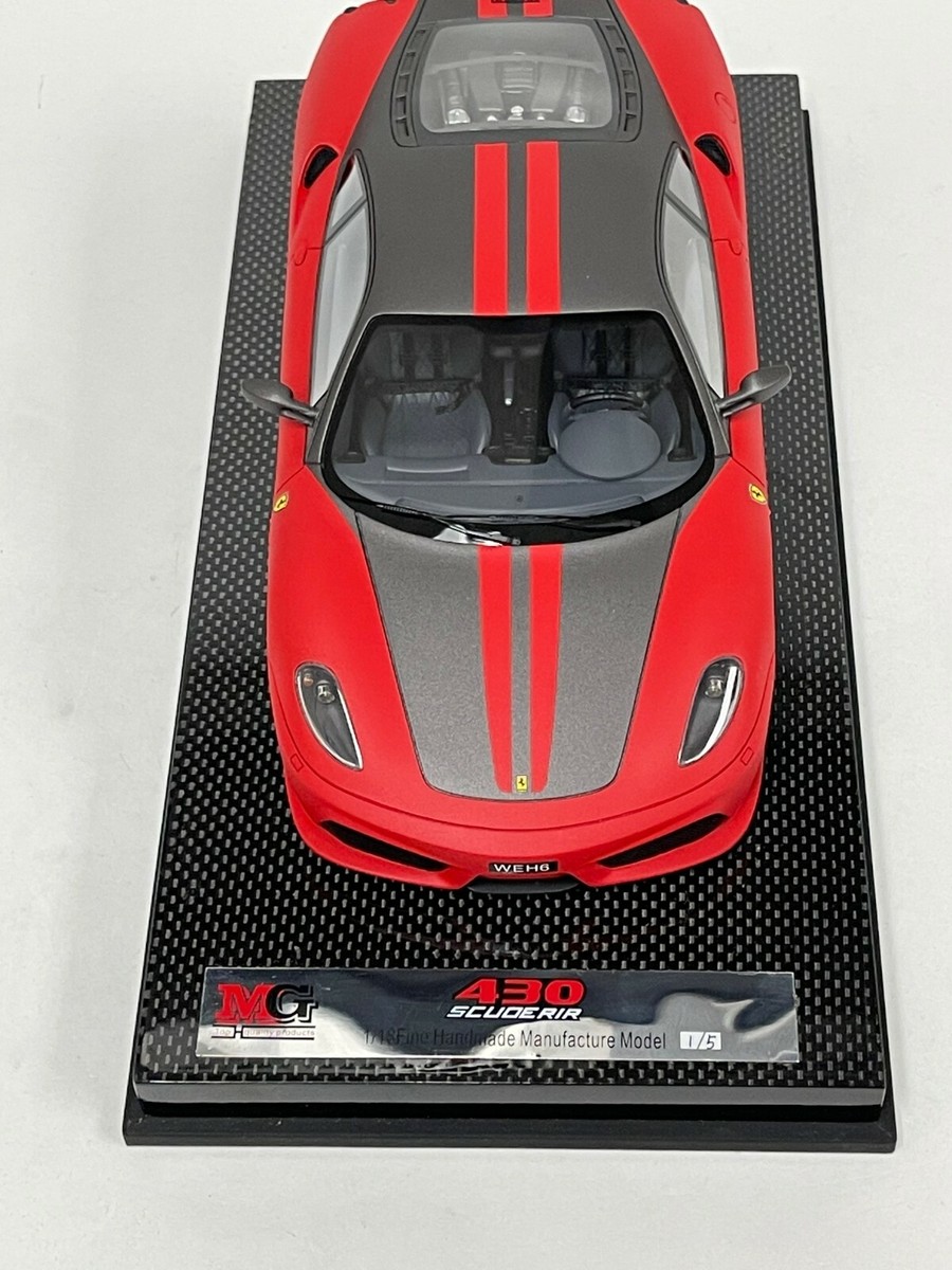 Ferrari ミニカー 赤 1/18 V8エンジンＦ430 Ferrari ミニカー 赤 1/18 V8エンジンF430