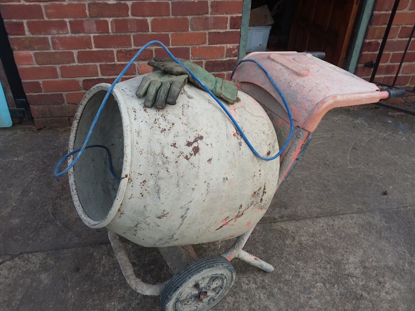 Belle cement mixer 240 v eBay