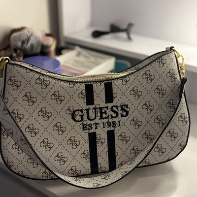GUESS Damen Handtasche Schultertasche Weiß Schwarz Logo Kunstleder