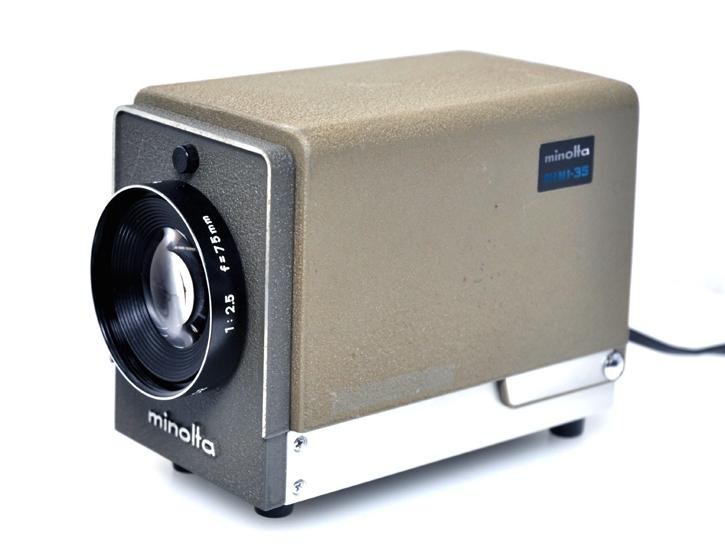 Minolta Mini 35 II Compact 35mm Slide Projector with Rokkor 75/2.5