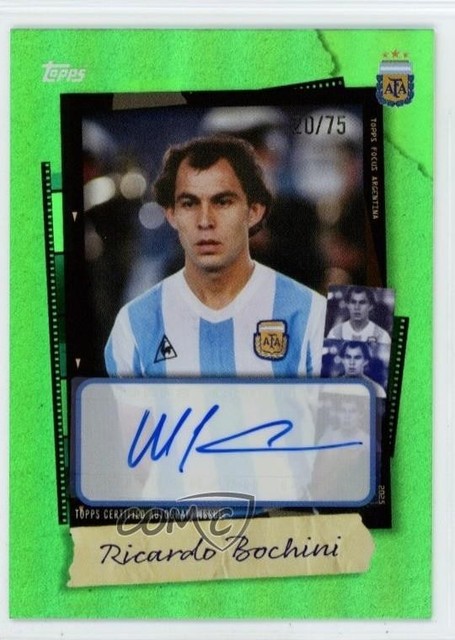 2025 Topps Focus Argentina Snapshots Green Rainbow /75 Ricardo Bochini Auto 10yl