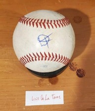 Autographed Baseball game used LUIS DE LA TORRE