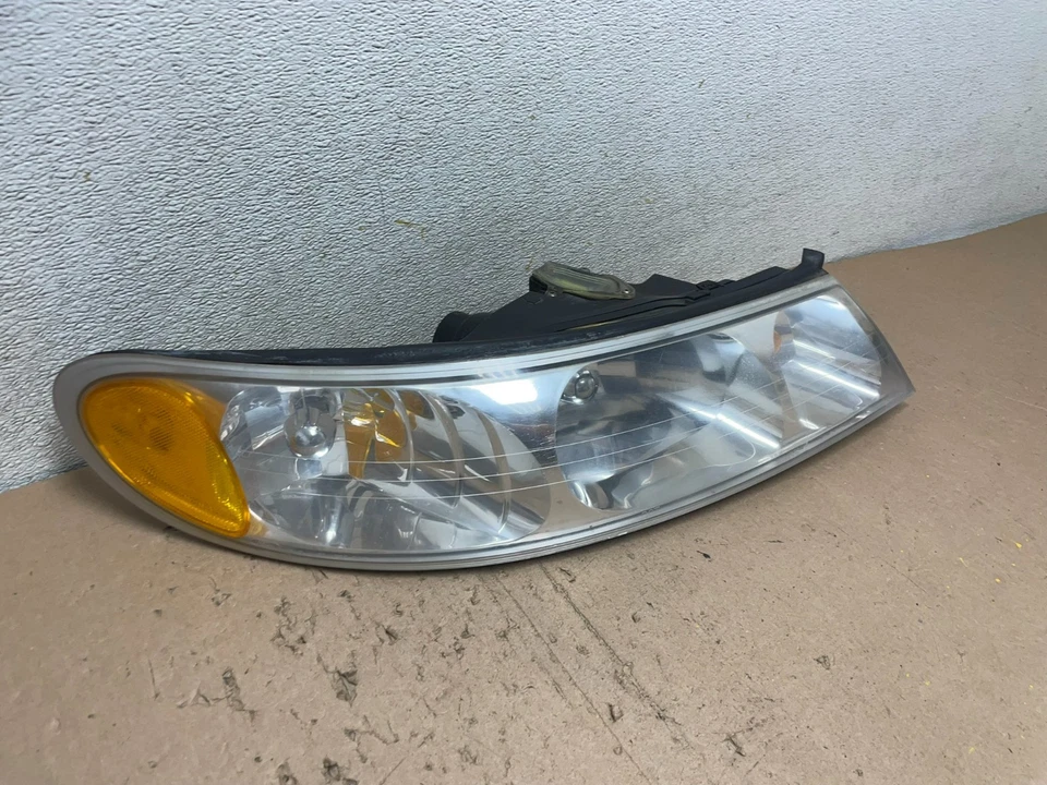 Faro lateral derecho Lincoln Continental 1999 a 2002 pasajero derecho OEM Q4962 DW Foto 3 de 4