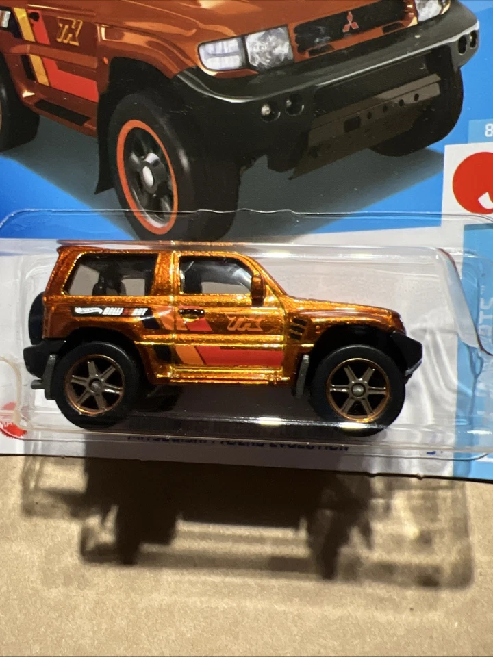 Hot Wheels Super Treasure Hunt Mitsubishi Pajero Evolution - HW J-Imports Foto 2 de 4