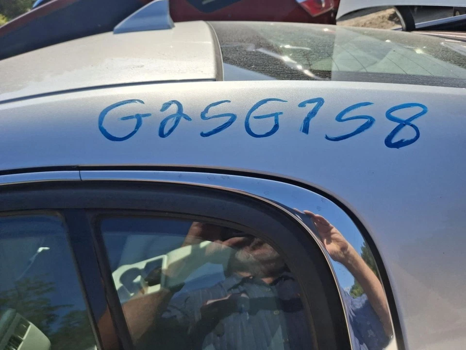 2010 Buick Lucerne Washer Reservoir OEM FWD 3.90L 106K Miles Used Part - Image 2 of 4