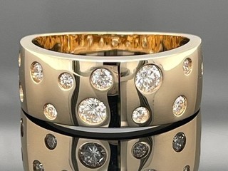 RING SIZE 18 (APPROX 56) FROM 585/ GG WITH BRILLIANT SI (TOTAL APPROX. 0.55 CT.) JEWELLERY HUNT