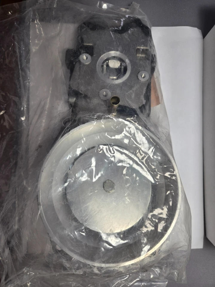 燃油分配器气流传感器 BOSCH 0438120101 保时捷 924 047133353D 原始设备制造商。 — 第 2/4 张图片