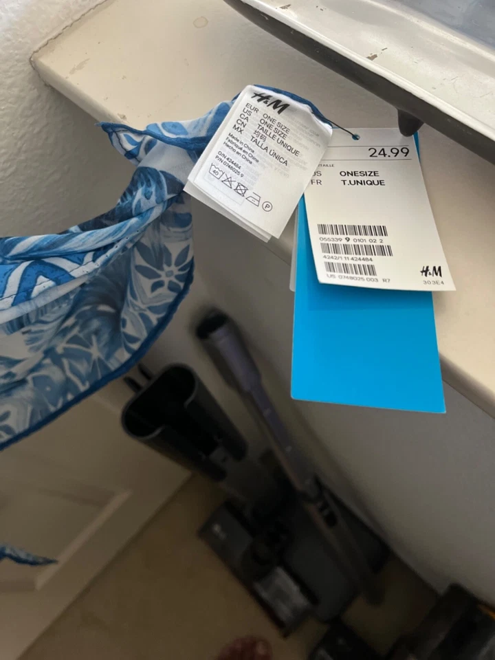 Nuevo H&M Largo Semi Transparente Cubierta Azul y Blanco Talla Única Túnica Botón Delantero Foto 4 de 4