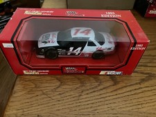 1993 14 Terry Labonte 1/24 RACING CHAMPIONS KELLOGG'S