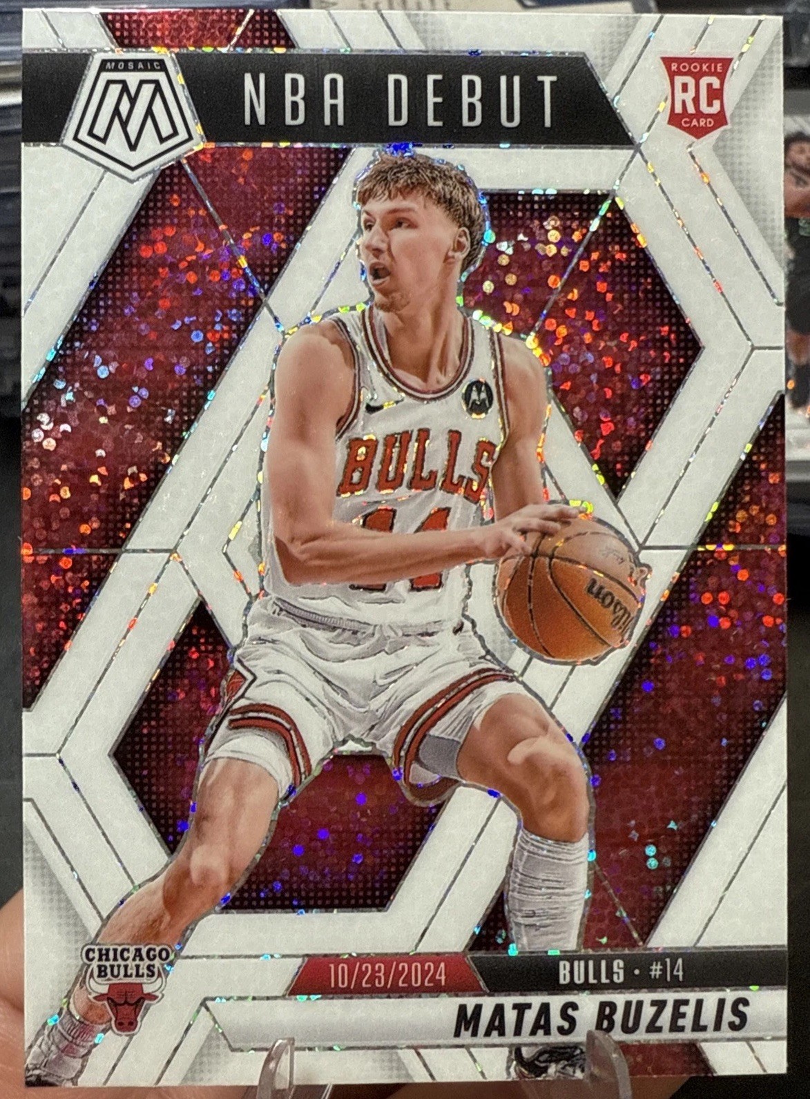 Matas Buzelis 2024-25 Mosaic NBA Debut - White Sparkle Prizm - Bulls RC SSP