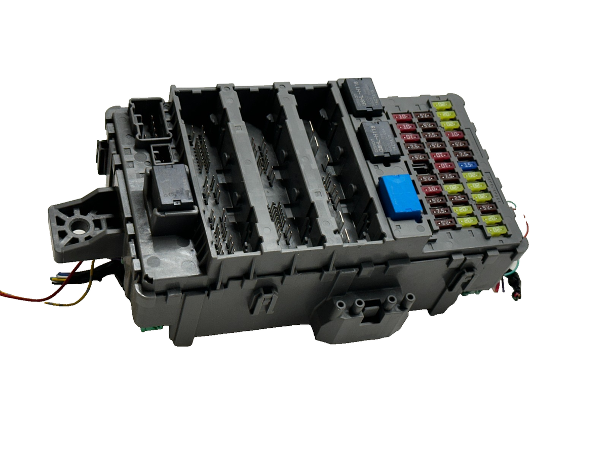 2017 - 2020 Honda Ridgeline Interior Fuse Box Relay Control Module