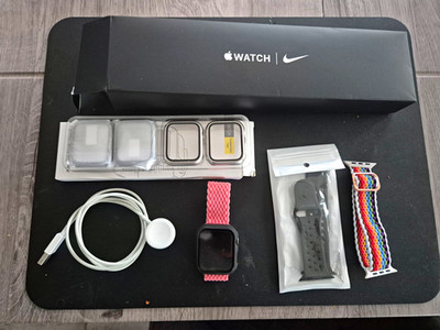 #Apple# Watch SE #Nike# 44 mm Schwarz, OVP,  Armbänder
