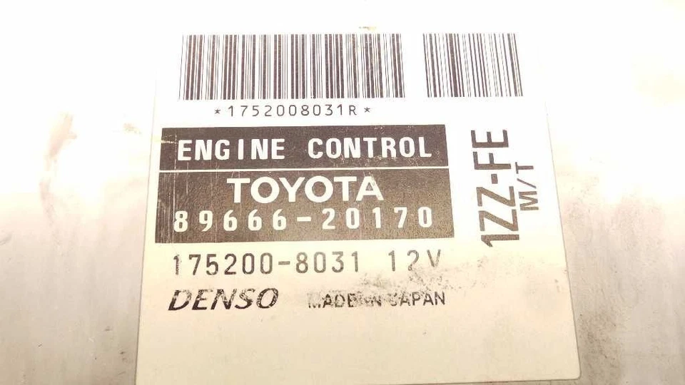 Toyota Celica 2002 motor módulo de control electrónico montaje ECM Foto 3 de 4