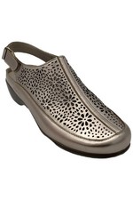 Easy Spirit Women's Dawn Slingback Block Heel Casual Clogs Bronze