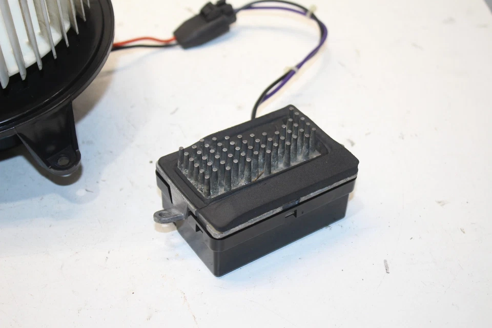 Motor soplador Hummer H2 6.0 2003-2007 con resistencia OEM Foto 4 de 4