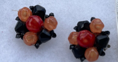 Vintage Fruit Salad Cluster Earrings Clip 1940s Estate Lucite Black, beige, red
