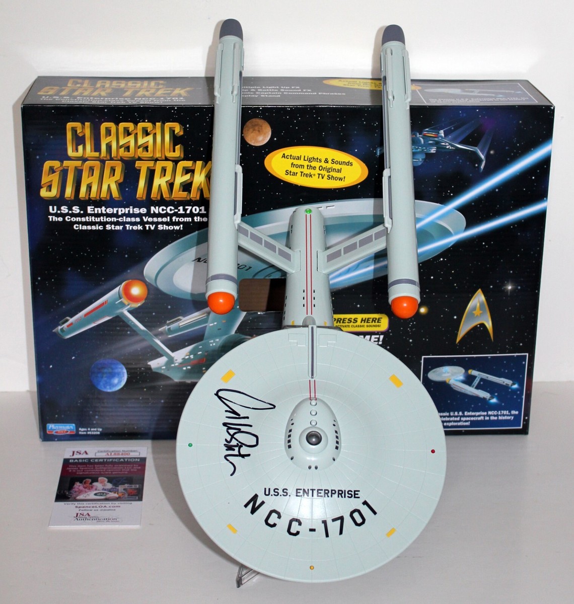 WILLIAM SHATNER SIGNED STAR TREK USS ENTERPRISE NCC-1701 SHIP