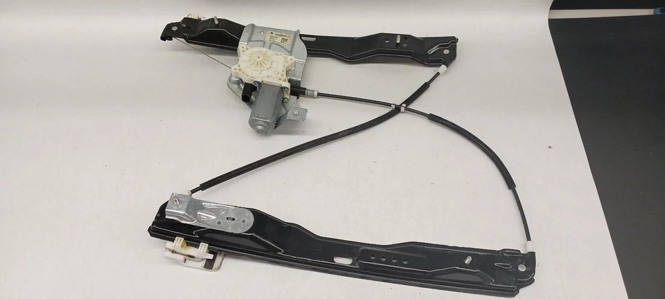 Ford Taurus 2017 pasajero derecho regulador de ventana con motor OEM 17 Foto 2 de 4