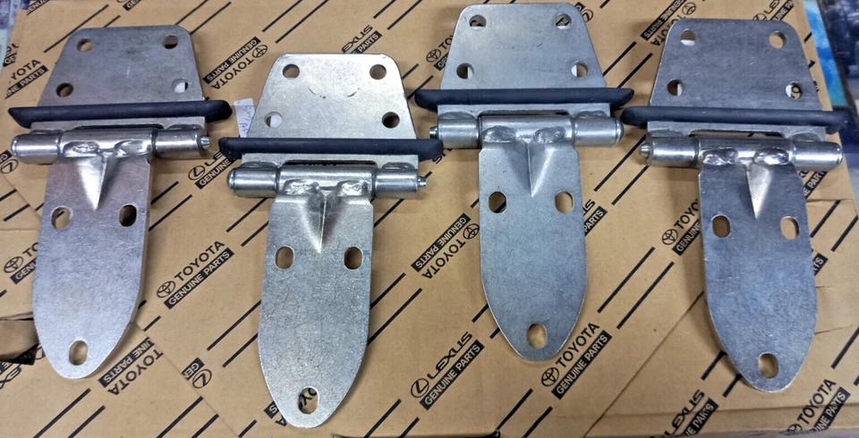 Juego de bisagras de puerta de acero delanteras originales Toyota Land Cruiser FJ40 BJ40 OEM 1969-1986 Foto 3 de 4