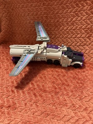 Transformers Tomy Hasbro Titans Return Octane Triple Charger Voyager Class
