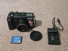 Canon PowerShot G5 Digital Compact Camera - 5MP CCD Sensor