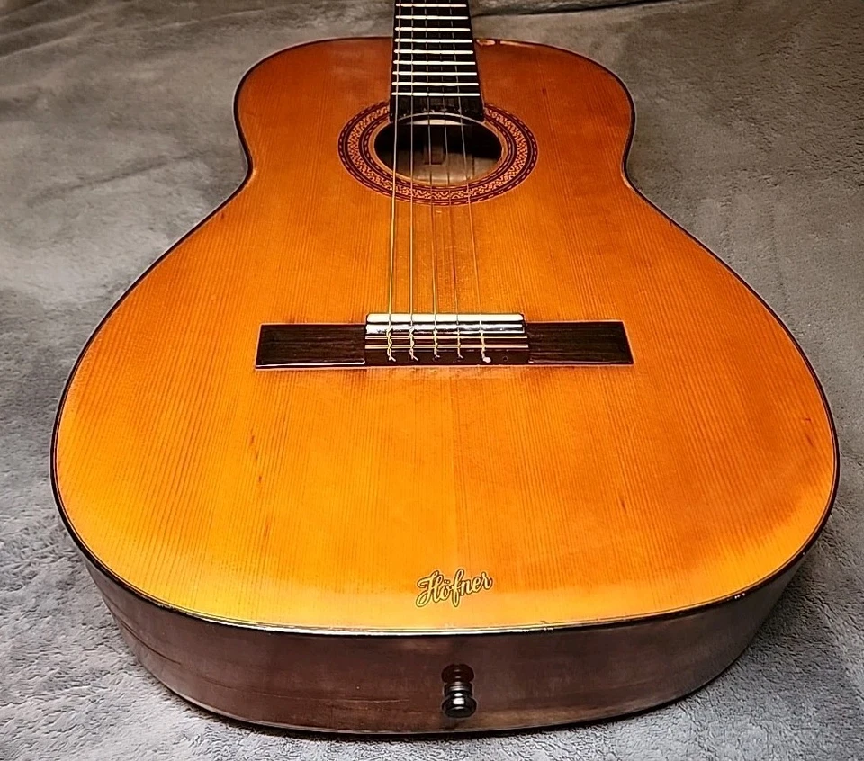 HOFNER VINTAGE ACOUSTIC GUITAR MADE IN GERMANY BEAUTIFUL - Image 2 of 4
