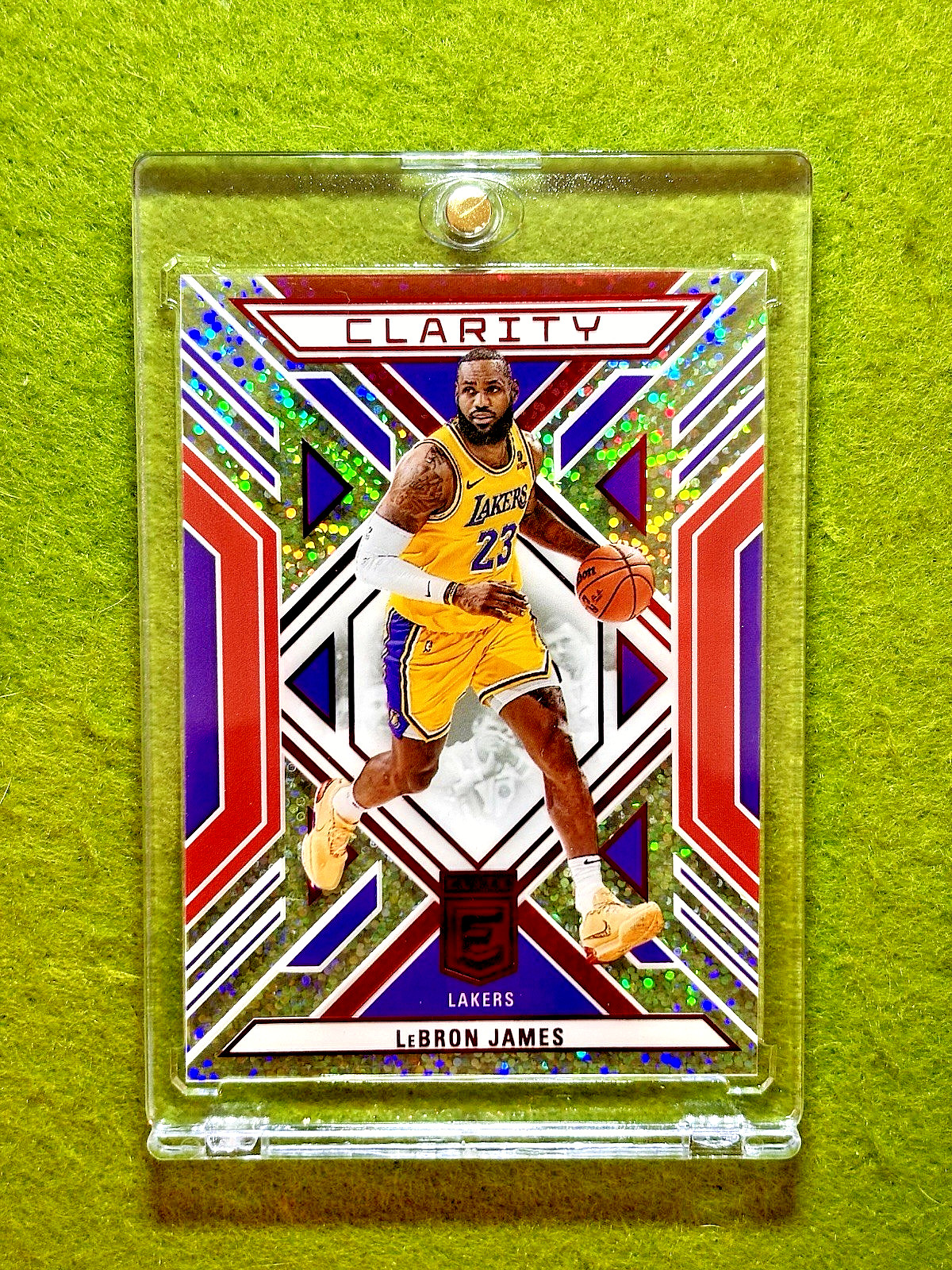 LeBron James SSP WHITE SPARKLE PRIZM CLEAR CLARITY CARD 2023 Panini Elite LAKERS