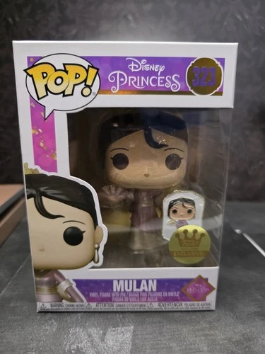 Disney Mulan Funko Pop! With Pin! Funko Shop Exclusive #323 With Protector!
