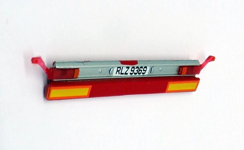 Universal Hobbies 1/50 Scale UH5644A - Scania Truck & Trailer - Boyle Transport - Image 4 of 4