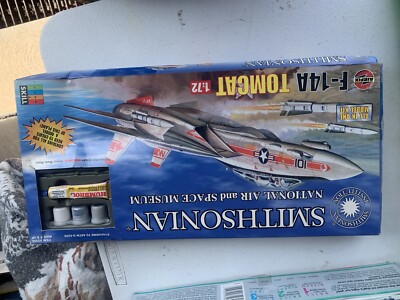 Grumman F-14A Tomcat US Navy 1/72 Scale Model Kit By Airfix