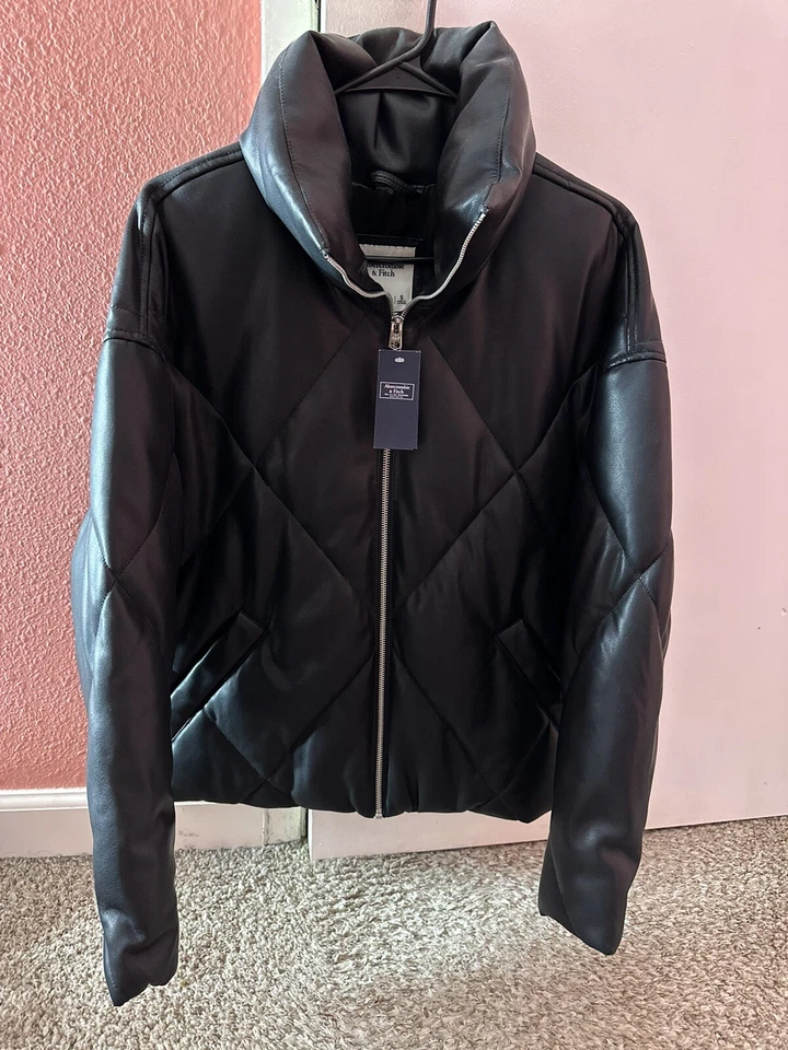 Abercrombie & Fitch - NWT Oversized Vegan Leather Diamond Puffer Jacket Black