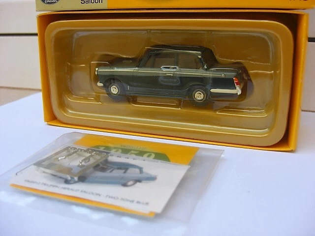 Triumph Herald saloon Vanguards VA05012 MIB 1:43 tr3 tr4 tr5 tr7 austin rover - Imagen 3 de 4