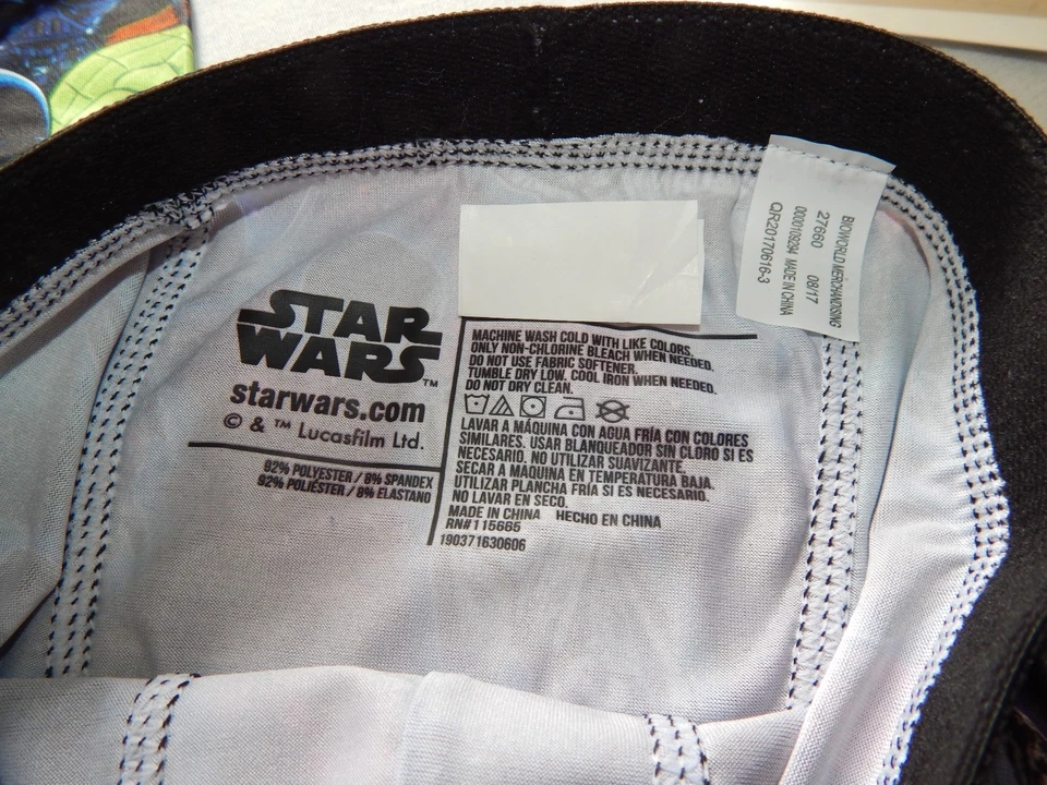 Star Wars Niños Ropa Interior Talla XS 4 Pequeña 6 NUEVO Niños Calzoncillos Boxer Compresión Foto 3 de 4