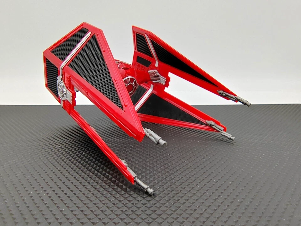 STAR WARS New Micro Galaxy Squadron Royal Guard Tie Interceptor 1 OF 15000 CHASE - image 2 of 4