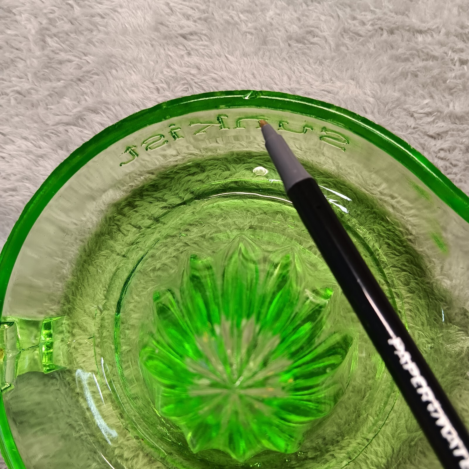 Sunkist Green Uranium Glass Citrus Orange Lemon Juicer USA Depression Era