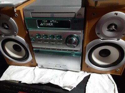 KENWOOD micro Hi-Fi コンポ PS series • KFC-S703P Features • KENWOOD Europe