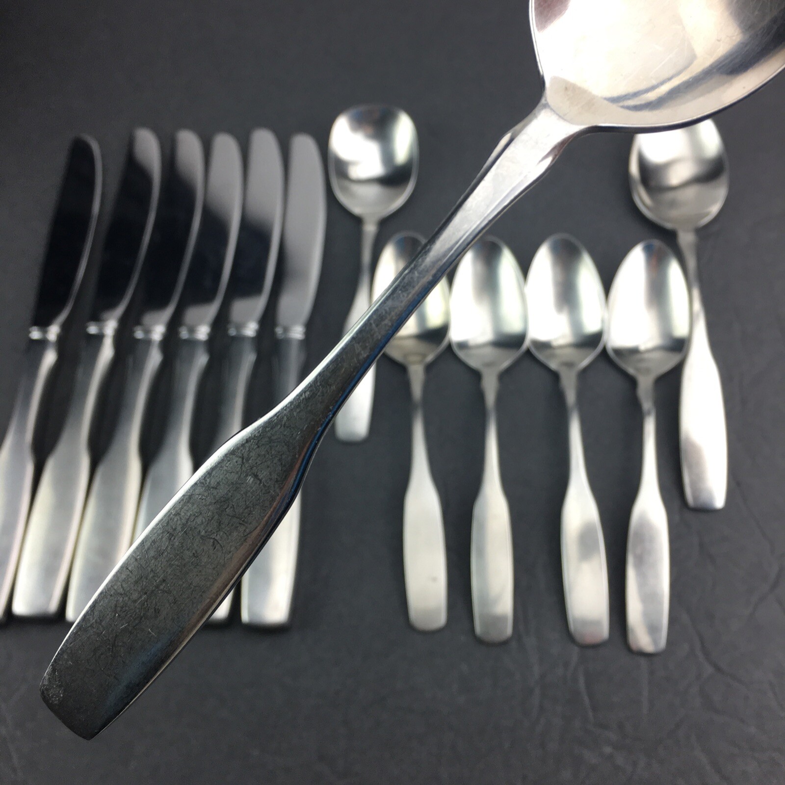 Lot of 16 ONEIDA COMMUNITY Stainless PAUL REVERE Teaspoons knives Forks