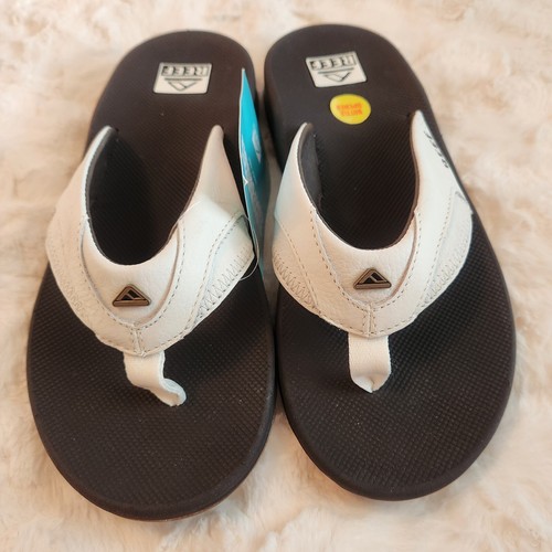 NWT Reef Spackler Men’s Golf Sandals Flip Flops Spikes Bottle Opener