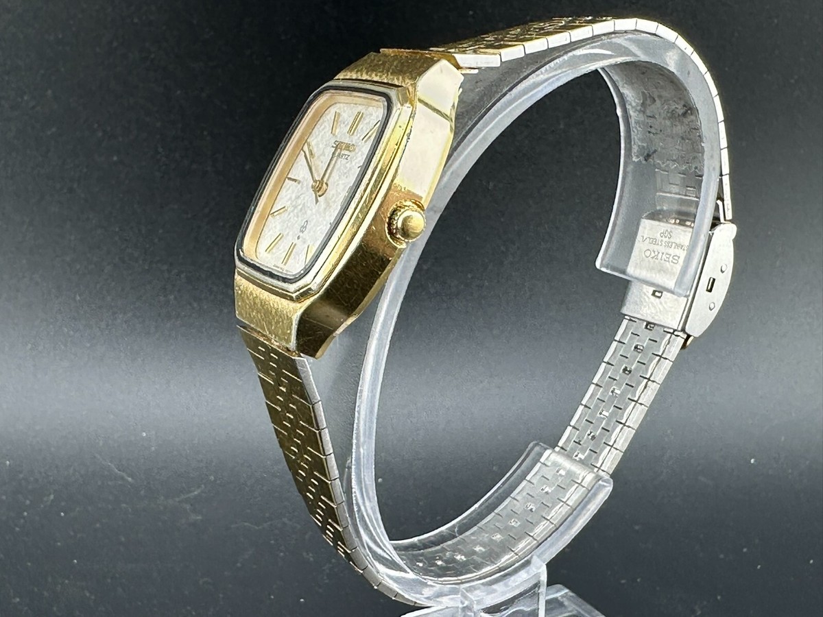 Seiko Quartz Women's Gold Plated Silver Dial Date 24mm 7902-5030