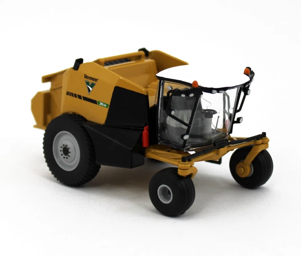 2022 SpecCast 1:64 VERMEER Model ZR5-1200 Self-Propelled Hay Baler w/Bale *NIB* - Image 3 of 4