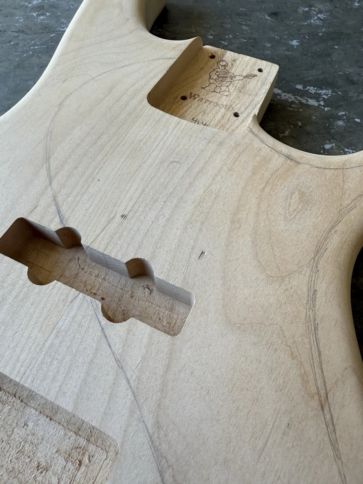 Warmoth G4 Bass Body Alder With Hipshot  Bridge - Image 3 of 4