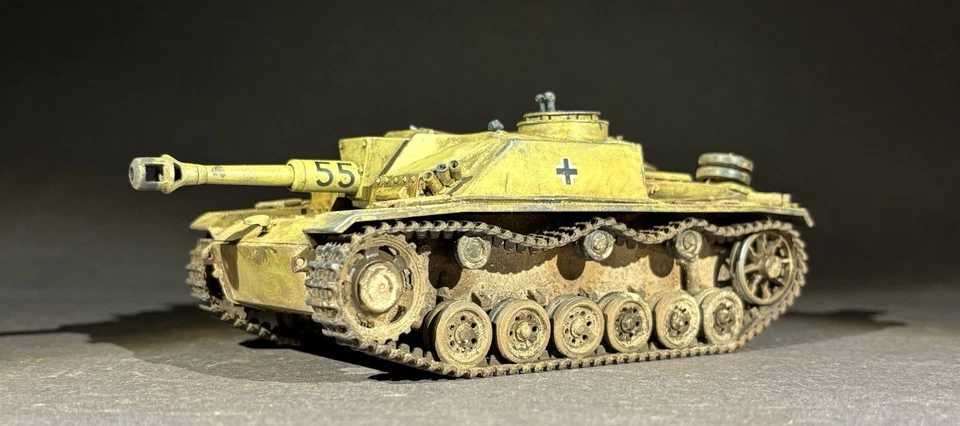 Tanque mediano alemán Panzer Sturmgeschütz III SEGUNDA GUERRA MUNDIAL Italia 1944 Foto 2 de 4