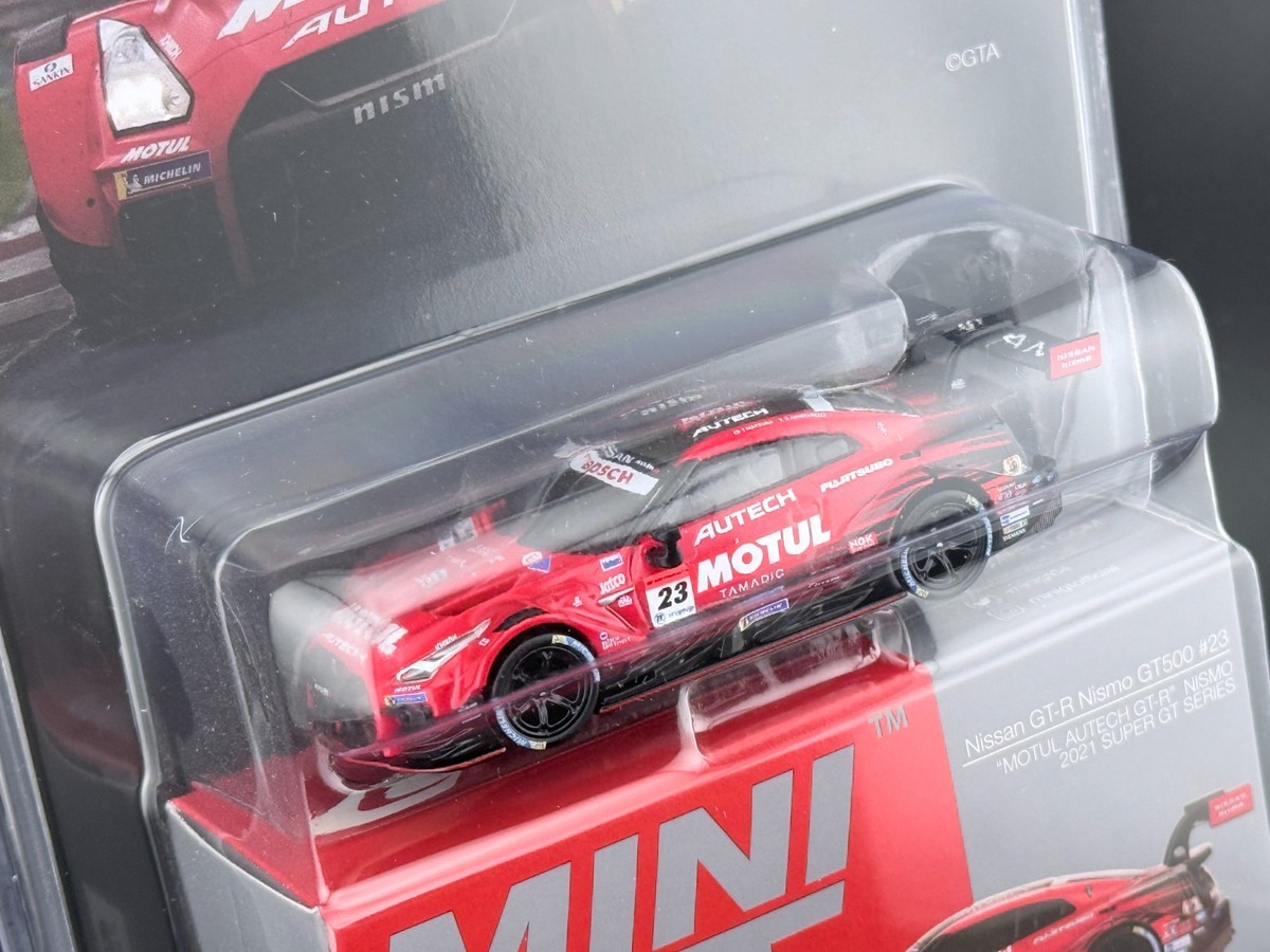 Mini GT Nissan GT-R Nismo GT500 #23 “MOTUL AUTECH GT-R