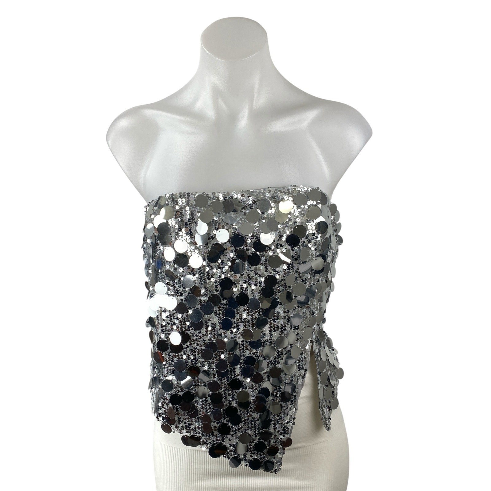 Superdown Women's Silver Sequin Split Hem Sleevel… - image 1