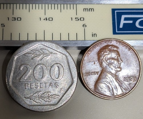 1988 Spain 200 Peseta Circulated KM# 829 - Picture 3 of 3