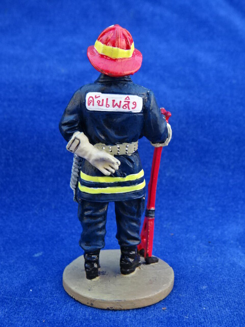 Figurine En Plomb Del Prado Pompier/firefighter - Échelle 1/32 (60mm) - Occasion