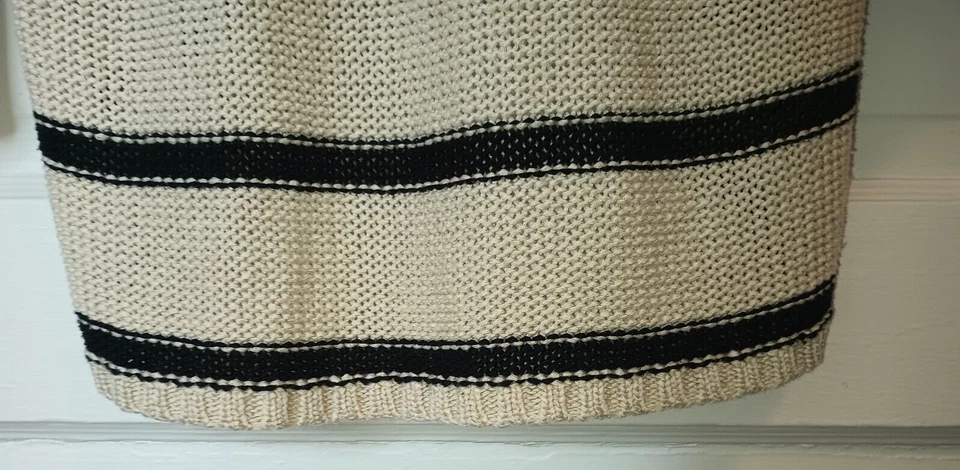 Suéter para mujer Quinn Hi Lo a rayas tejido suelto talla pequeña beige negro Foto 4 de 4